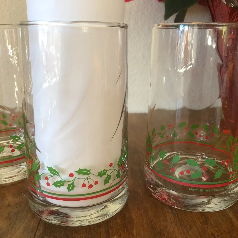 Vtg Set 4 ARBY Christmas Holiday Glass Holly Berry Drinking Glasses ARBY'S 1980s